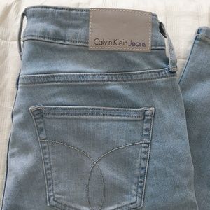 CK Calvin Klein Capri Jeans